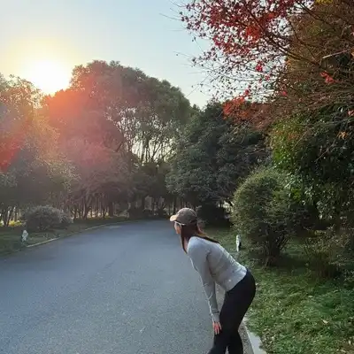 周昊静